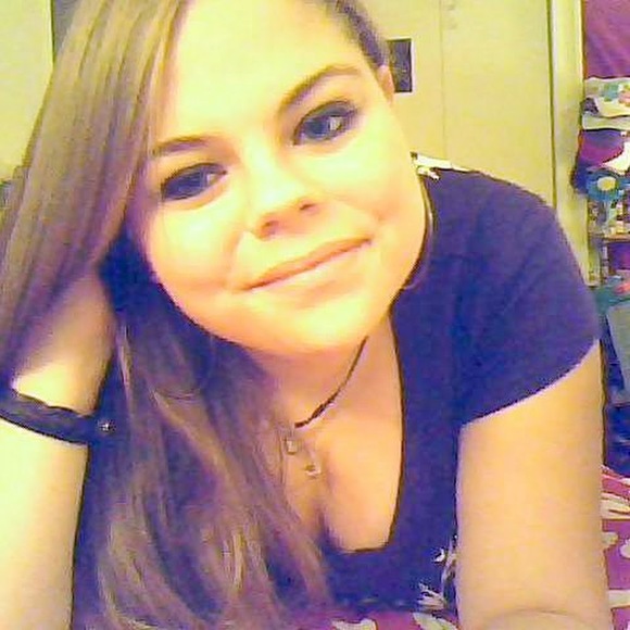 Meet your Posher, Kylee - Picture 1 of 1